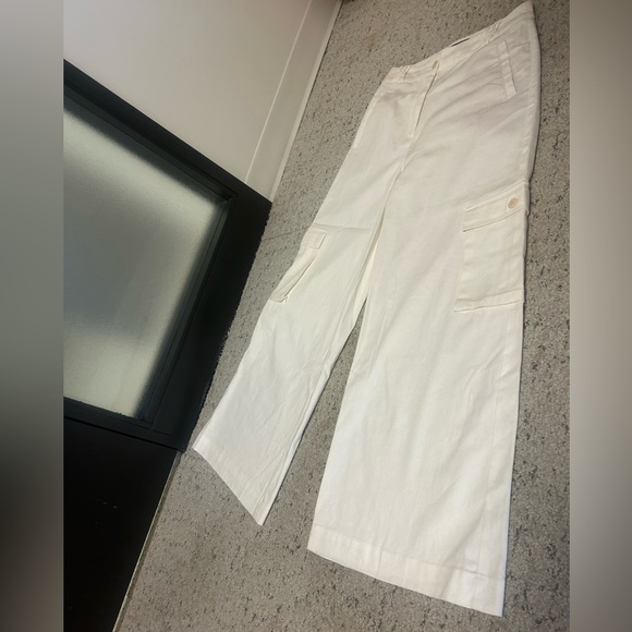 MINKPINK NWOT M “Lottie” ultra wide leg cargo flare! - Picture 3 of 14